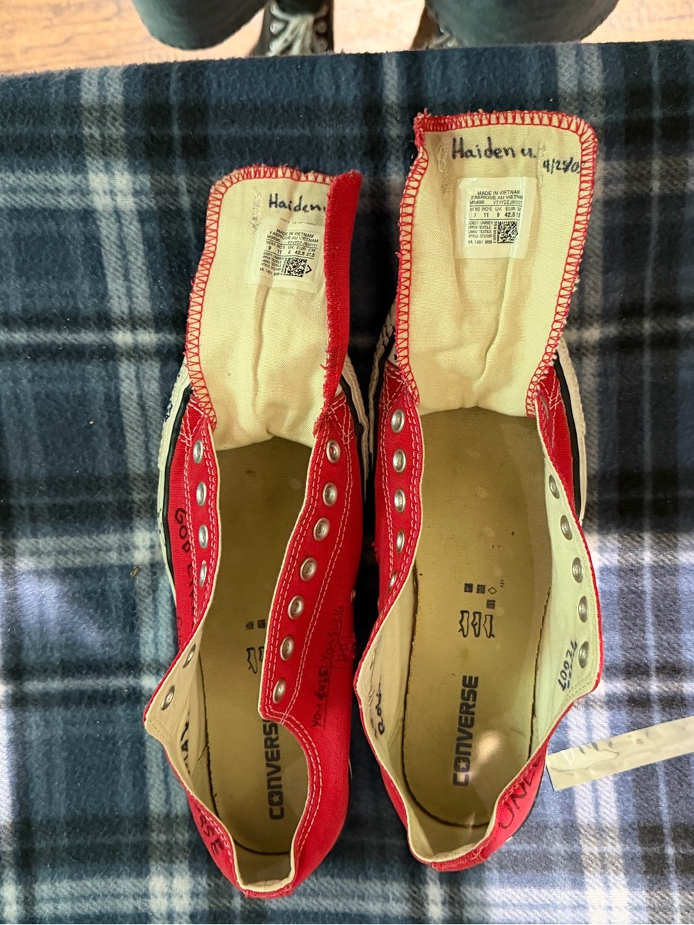 converse - Picture 2 of 5